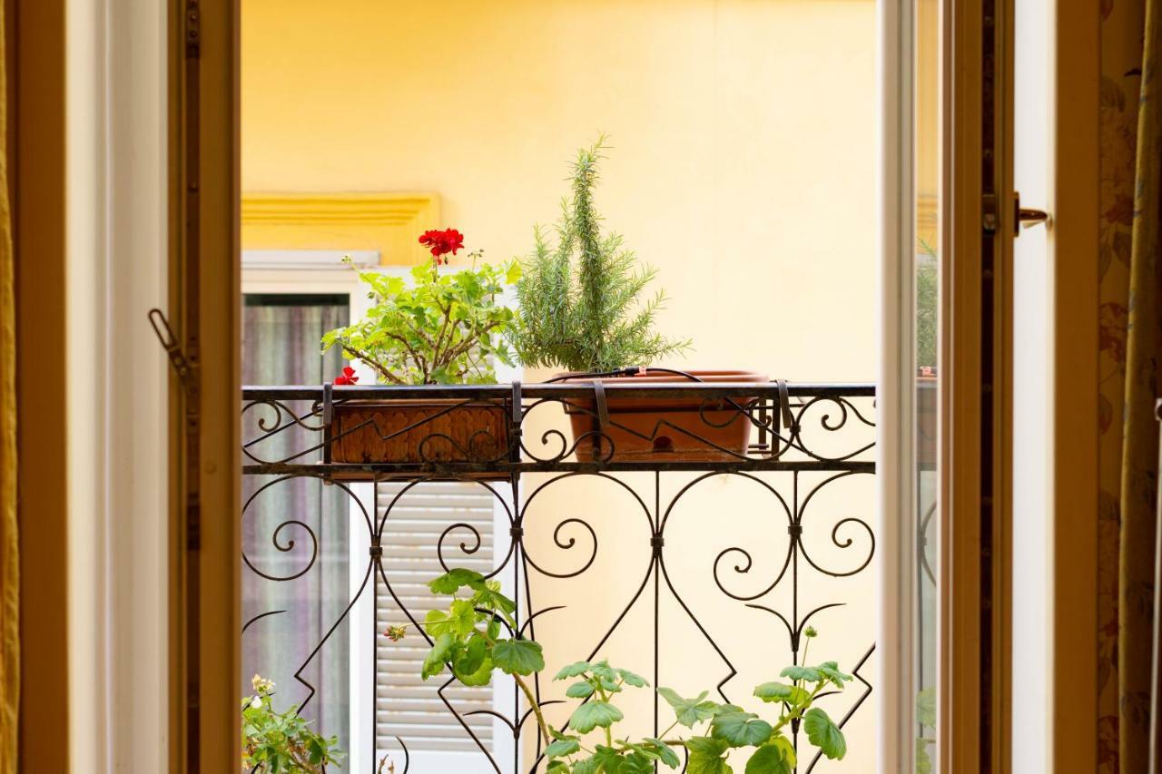 Areamare Bed and Breakfast Napels Buitenkant foto